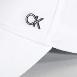 Budget 😀 Casquette Cut Out BB Cap 9211 Blanc de Calvin Klein 🧨 -France Calvin Klein Soldes 2024 calvin klein 321074 K50K509211 YAF 20220524T162013 02