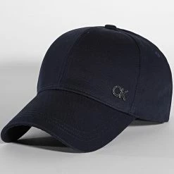 De gros 👍 Casquette Cut Out BB Cap 9211 Bleu Marine de Calvin Klein 🌟