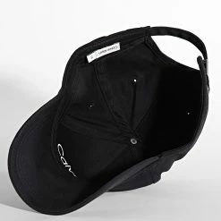 Meilleure affaire 🔥 Casquette Cut Out BB 9211 Noir de Calvin Klein 👍 7 Meilleure affaire 🔥 Casquette Cut Out BB 9211 Noir de Calvin Klein 👍 -France Calvin Klein Soldes 2024 calvin klein 321079 K50K509211 BAX 20220523T150809 04