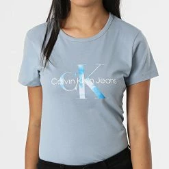 Acheter 🤩 Tee 👚 Shirt Femme 9002 Bleu de Calvin Klein 🛒 -France Calvin Klein Soldes 2024 calvin klein 321177 J20J219002 DBT 20220531T150054 03