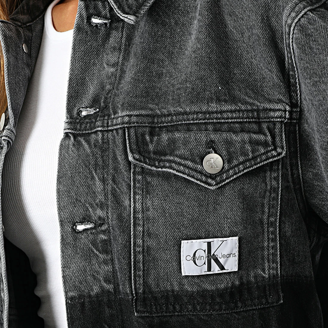 Offres ✔️ Veste Jean Femme Crop 9211 Gris de Calvin Klein 😀 2 Offres ✔️ Veste Jean Femme Crop 9211 Gris de Calvin Klein 😀 – Image 2