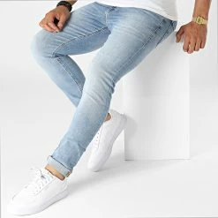 Sortie 🔔 Jean Skinny 1127 Bleu Wash de Calvin Klein ❤️ -France Calvin Klein Soldes 2024 calvin klein 321864 J30J321127 1A4 20220610T152735 03