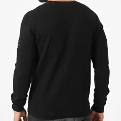 Meilleure vente ⌛ Pull Monogram Badge Texture 1581 Noir de Calvin Klein 💯 -France Calvin Klein Soldes 2024 calvin klein 321910 J30J321581 BEH 20220617T162045 04