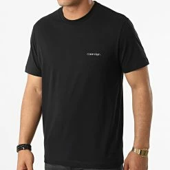 Sortie 💯 Tee 👚 Shirt Chest Logo 4062 Noir de Calvin Klein 👏