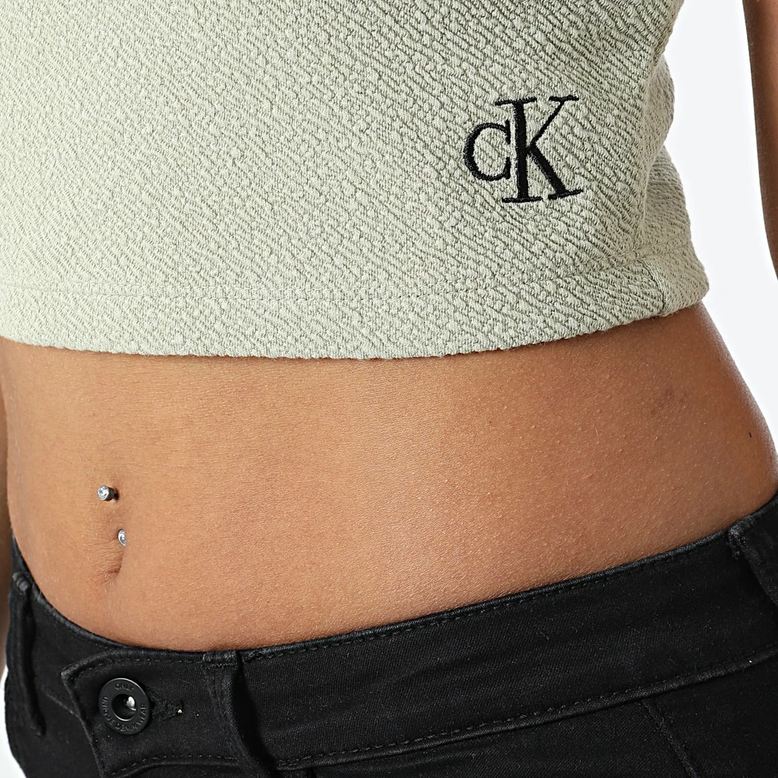 Coupon 😀 Débardeur Femme 9659 Vert Kaki de Calvin Klein 👏 2 Coupon 😀 Débardeur Femme 9659 Vert Kaki de Calvin Klein 👏 – Image 2