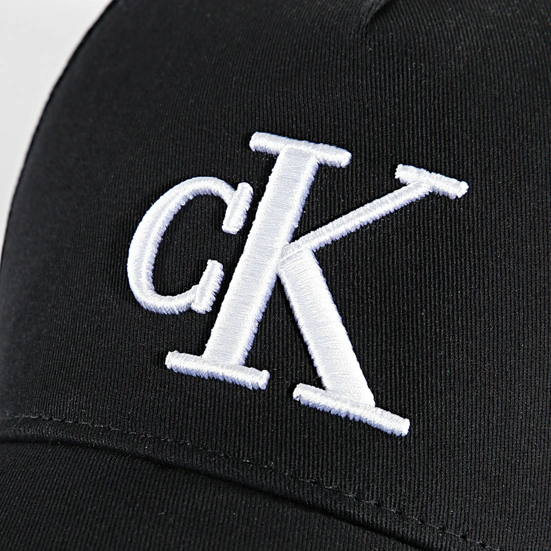 Meilleur prix 💯 Casquette Trucker Essential 9482 Noir de Calvin Klein 🔔 2 Meilleur prix 💯 Casquette Trucker Essential 9482 Noir de Calvin Klein 🔔 – Image 2