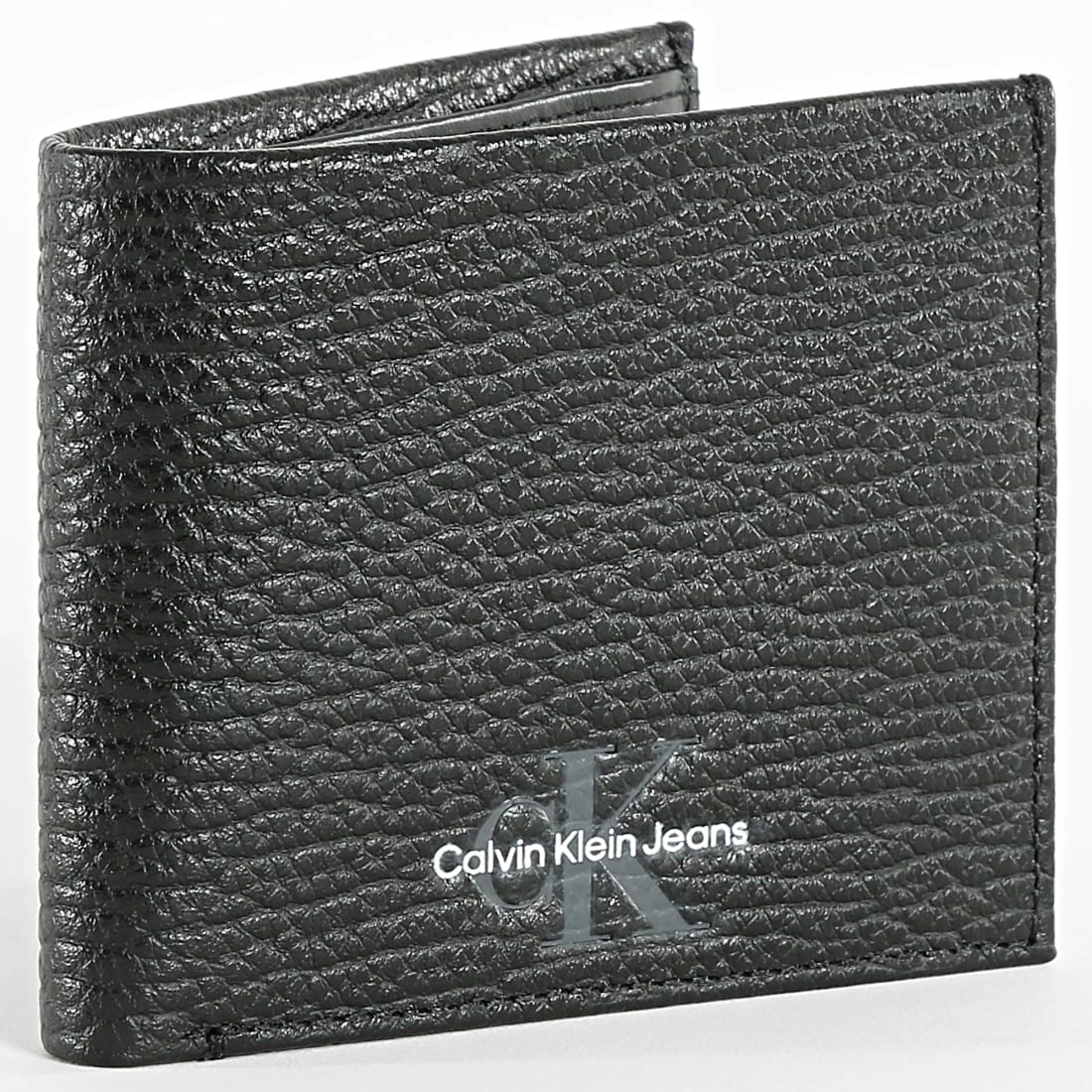 Bon marché 👍 Portefeuille Mono Textured Bifold 9498 Noir de Calvin Klein 🥰 1 Bon marché 👍 Portefeuille Mono Textured Bifold 9498 Noir de Calvin Klein 🥰
