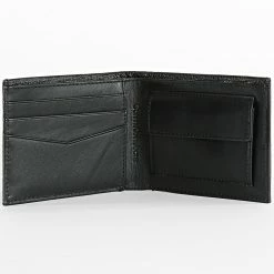 Bon marché 👍 Portefeuille Mono Textured Bifold 9498 Noir de Calvin Klein 🥰 7 Bon marché 👍 Portefeuille Mono Textured Bifold 9498 Noir de Calvin Klein 🥰 -France Calvin Klein Soldes 2024 calvin klein 322324 K50K509498 BDS 20220603T125044 04