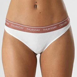 Tout neuf 🧨 Lot De 7 Strings Femme QF5937E Noir Multi de Calvin Klein 🤩 13 Tout neuf 🧨 Lot De 7 Strings Femme QF5937E Noir Multi de Calvin Klein 🤩 -France Calvin Klein Soldes 2024 calvin klein 322513 QF5937E 1VD 20220624T135259 06