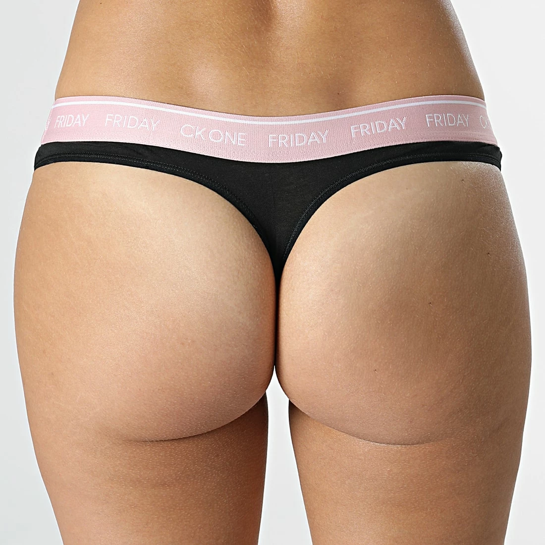 Tout neuf 🧨 Lot De 7 Strings Femme QF5937E Noir Multi de Calvin Klein 🤩 8 Tout neuf 🧨 Lot De 7 Strings Femme QF5937E Noir Multi de Calvin Klein 🤩 – Image 8