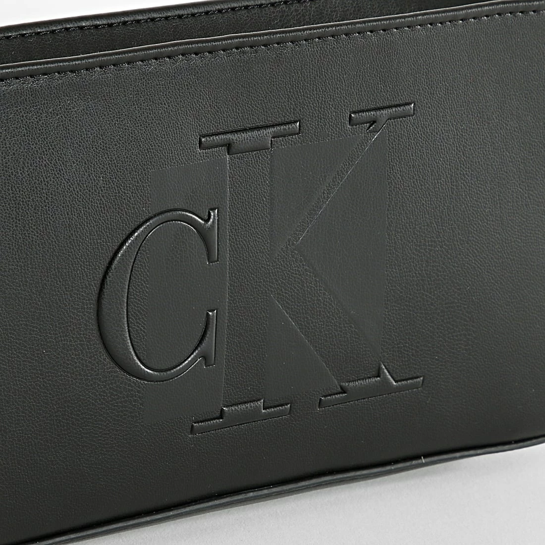 Les meilleures critiques de 💯 Sac A Main Femme Sculpted Shoulder Pouch 9769 Noir de Calvin Klein 🤩 2 Les meilleures critiques de 💯 Sac A Main Femme Sculpted Shoulder Pouch 9769 Noir de Calvin Klein 🤩 – Image 2