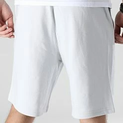 Le moins cher ❤️ Short Jogging GMS2S804 Gris Clair Réfléchissant de Calvin Klein 👏 7 Le moins cher ❤️ Short Jogging GMS2S804 Gris Clair Réfléchissant de Calvin Klein 👏 -France Calvin Klein Soldes 2024 calvin klein 324900 GMS2S804 7YV 20220701T155831 04