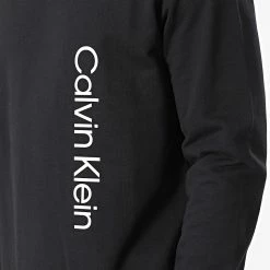 Sortie 🔔 Sweat Crewneck Off Placement Logo 9688 Noir de Calvin Klein 🎉 -France Calvin Klein Soldes 2024 calvin klein 324940 K10K109688 BEH 20220624T145721 02