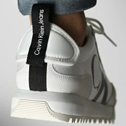 Acheter 🌟 Baskets New Retro Runner 0417 Bright White de Calvin Klein 🌟 7 Acheter 🌟 Baskets New Retro Runner 0417 Bright White de Calvin Klein 🌟 -France Calvin Klein Soldes 2024 calvin klein 326122 YM0YM00417 YAF 20220627T162020 04