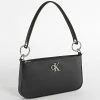 Bon marché 👏 Sac A Main Femme Texture 9714 Noir de Calvin Klein 🔥
