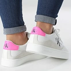 De gros 🧨 Baskets Femme Classic Cupsole 0699 White Neon Pink de Calvin Klein ✔️ 7 De gros 🧨 Baskets Femme Classic Cupsole 0699 White Neon Pink de Calvin Klein ✔️ -France Calvin Klein Soldes 2024 calvin klein 327005 YW0YW00699 0LA 20220727T155402 04