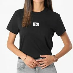 Vente flash 🌟 Tee 👕 Shirt Femme Badge Seaming 9658 Noir de Calvin Klein 💯