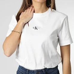 Meilleure affaire ✔️ Tee 👕 Shirt Femme Badge Seaming 9658 Blanc de Calvin Klein 😀