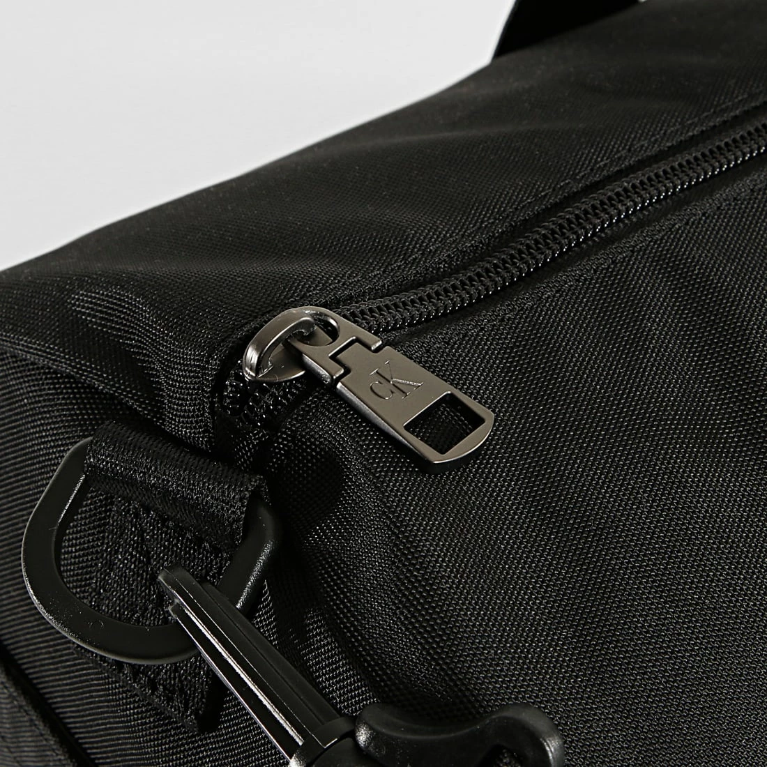 Grosses soldes ✔️ Sac De Sport Essentials 9828 Noir de Calvin Klein 👍 3 Grosses soldes ✔️ Sac De Sport Essentials 9828 Noir de Calvin Klein 👍 – Image 3