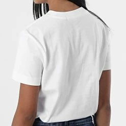Vente flash 🥰 Tee 👕 Shirt Femme Shrunken Institutional 9918 Blanc de Calvin Klein 🔥 -France Calvin Klein Soldes 2024 calvin klein 328308 J20J219918 0K5 20220802T160930 04