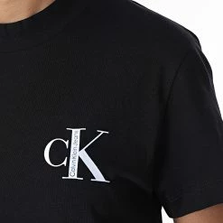 Grosses soldes ⌛ Tee 👚 Shirt Slim Femme 0478 Noir de Calvin Klein 🛒 5 Grosses soldes ⌛ Tee 👚 Shirt Slim Femme 0478 Noir de Calvin Klein 🛒 -France Calvin Klein Soldes 2024 calvin klein 328313 J20J220478 BEH 20220803T161026 02