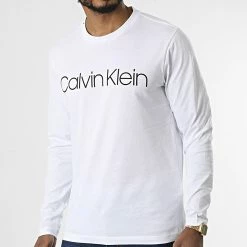 Les meilleures critiques de 🧨 Tee 👕 Shirt Manches Longues 4690 Blanc de Calvin Klein 🛒
