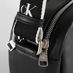 Offres 💯 Sac A Main Femme Ultralight 0057 Noir de Calvin Klein 🔥 -France Calvin Klein Soldes 2024 calvin klein 329262 K60K610057 BDS 20220729T160817 03
