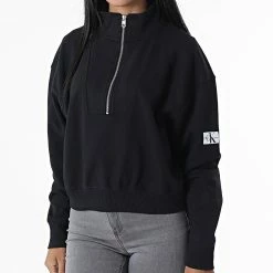 Sortie 👍 Sweat Col Montant Zippé Femme Badge 9652 Noir de Calvin Klein 🥰 -France Calvin Klein Soldes 2024 calvin klein 329765 J20J219652 BEH 20220803T155752 03