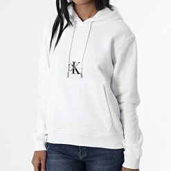 Top 10 ❤️ Sweat Capuche Femme Monologo 8983 Blanc de Calvin Klein 🔥 -France Calvin Klein Soldes 2024 calvin klein 329768 J20J218983 YAF 20220802T160728 03