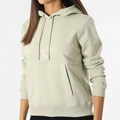 Sortie 😀 Sweat Capuche Femme Monologo 8983 Vert Kaki Clair de Calvin Klein ❤️ -France Calvin Klein Soldes 2024 calvin klein 329771 J20J218983 RB8 20220808T161425 03