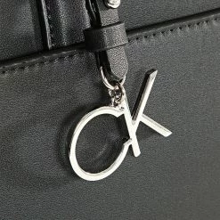 De gros ✔️ Sac A Main Femme Must Shopper 9860 Noir de Calvin Klein 🔥 6 De gros ✔️ Sac A Main Femme Must Shopper 9860 Noir de Calvin Klein 🔥 -France Calvin Klein Soldes 2024 calvin klein 329852 K60K609860 BAX 20220812T142840 03