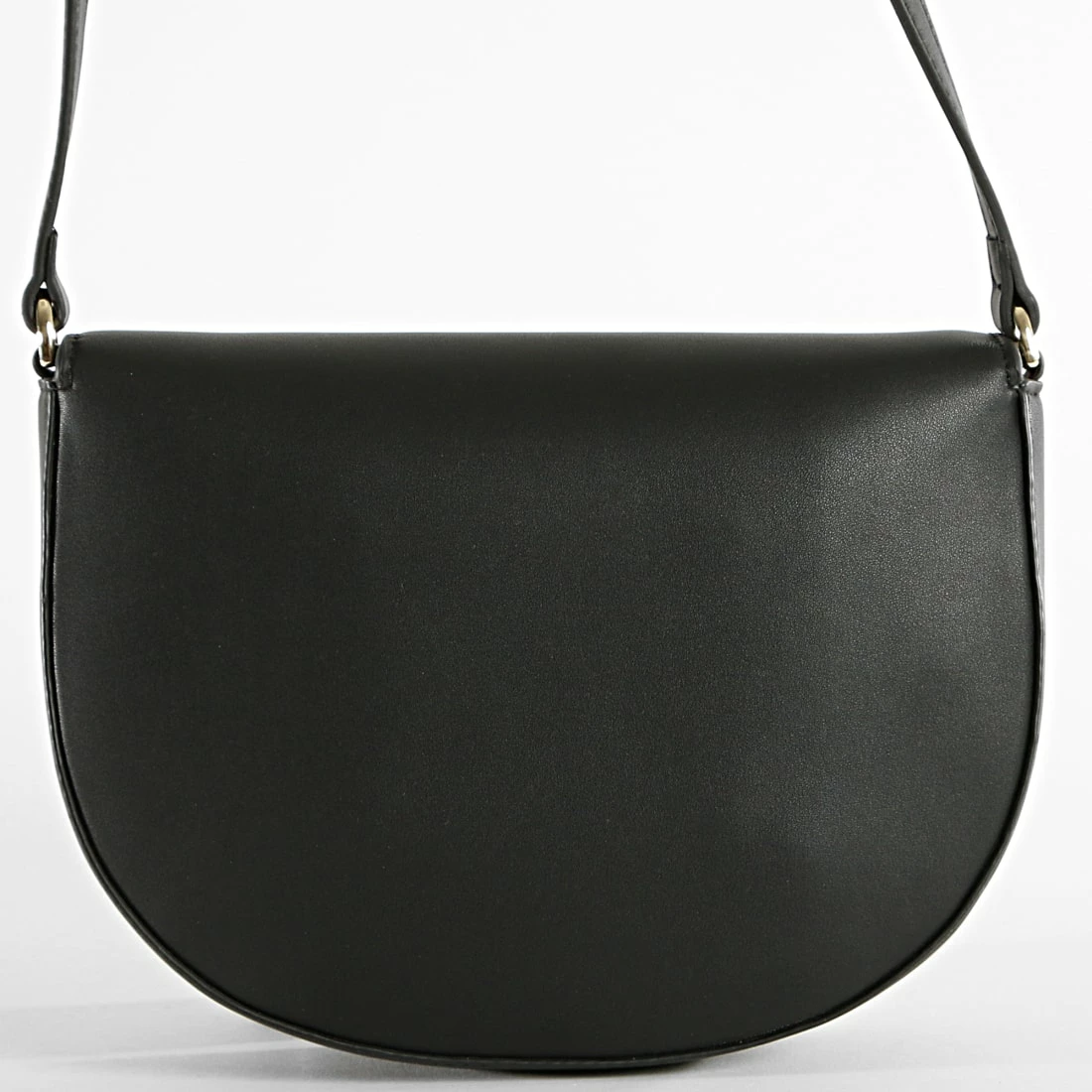 Remise 🔔 Sac A Main Femme Re-Lock Saddle Bag 9871 Noir de Calvin Klein 🔔 4 Remise 🔔 Sac A Main Femme Re-Lock Saddle Bag 9871 Noir de Calvin Klein 🔔 – Image 4