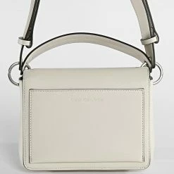 Les meilleures critiques de 🔔 Sac A Main Femme Sculpted Boxy 0067 Beige de Calvin Klein ✨ 7 Les meilleures critiques de 🔔 Sac A Main Femme Sculpted Boxy 0067 Beige de Calvin Klein ✨ -France Calvin Klein Soldes 2024 calvin klein 330644 K60K610067 ACF 20220811T162315 04