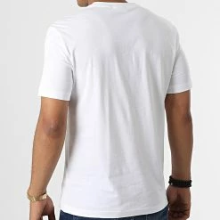 Top 10 🎁 Tee 👚 Shirt Distorted Logo 0113 Blanc de Calvin Klein 😀 -France Calvin Klein Soldes 2024 calvin klein 330736 K10K110113 YAF 20220811T143417 04