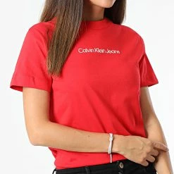 Tout neuf ✨ Tee 👚 Shirt Femme 9918 Rouge de Calvin Klein 🎉