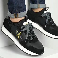 Grosses soldes 🔥 Baskets Runner Sock 0553 Black Dune Yellow de Calvin Klein 👏