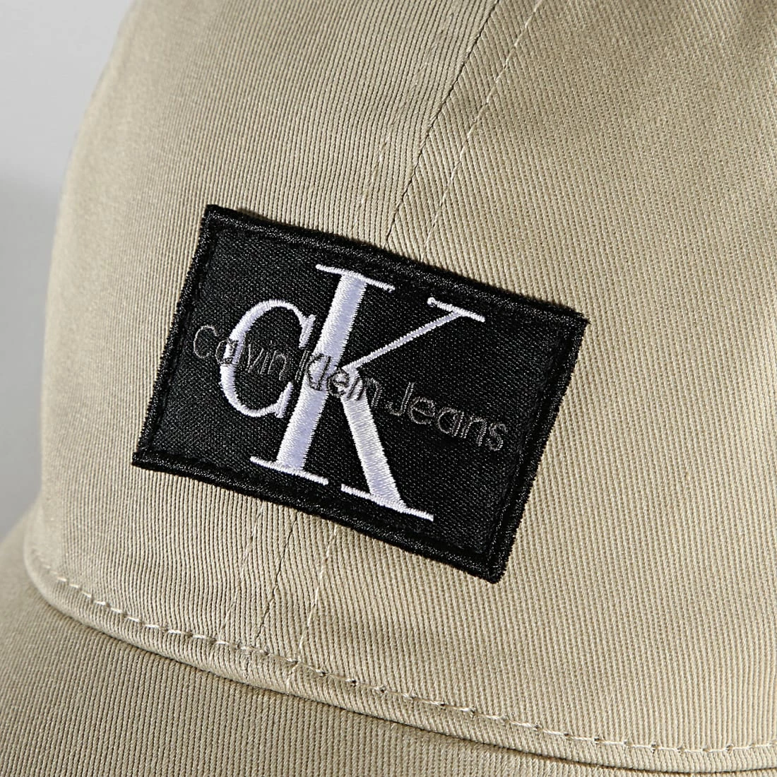 Top 10 🔥 Casquette Badge 9486 Beige de Calvin Klein 🔔 2 Top 10 🔥 Casquette Badge 9486 Beige de Calvin Klein 🔔 – Image 2