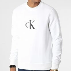 Acheter ⭐ Sweat Crewneck 1900 Beige Clair de Calvin Klein 🤩