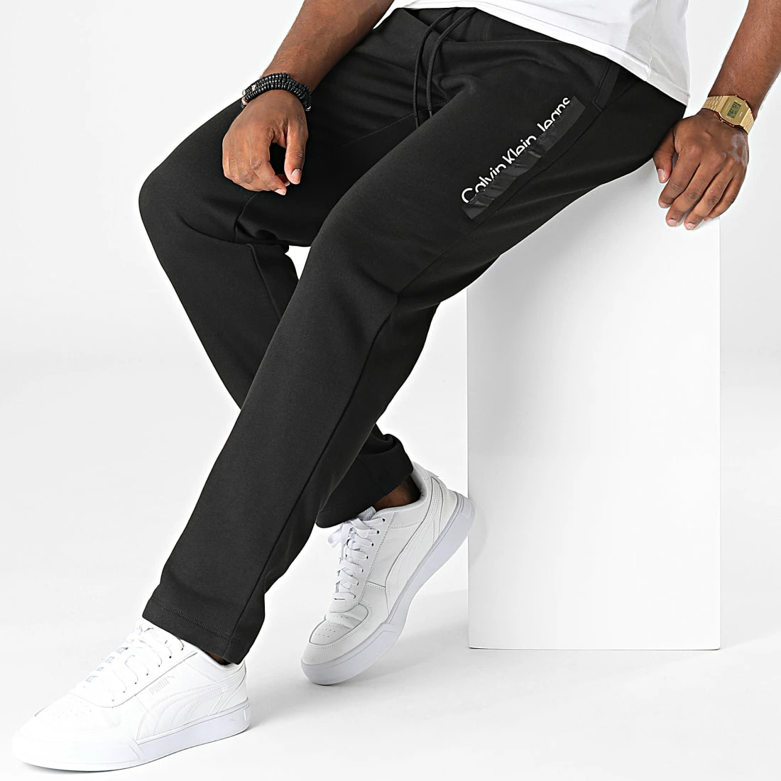 Nouveau 👏 Pantalon Jogging Institutionnal Shine Blocking 2566 Noir de Calvin Klein 🔥 3 Nouveau 👏 Pantalon Jogging Institutionnal Shine Blocking 2566 Noir de Calvin Klein 🔥 – Image 3