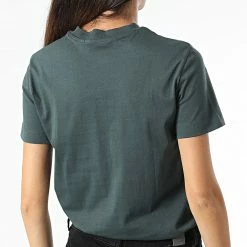 Grosses soldes 🤩 Tee 👕 Shirt Femme 9889 Vert Foncé de Calvin Klein 🔥 -France Calvin Klein Soldes 2024 calvin klein 331214 J20J219889 L7E 20220823T142735 04