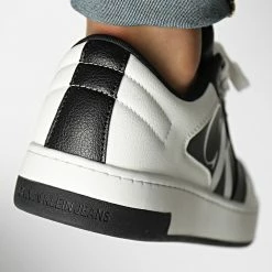 Le moins cher 🔔 Baskets Cupsole Bold Mono 0428 Black de Calvin Klein 🔥 -France Calvin Klein Soldes 2024 calvin klein 331306 YM0YM00428 BDS 20220808T154821 04