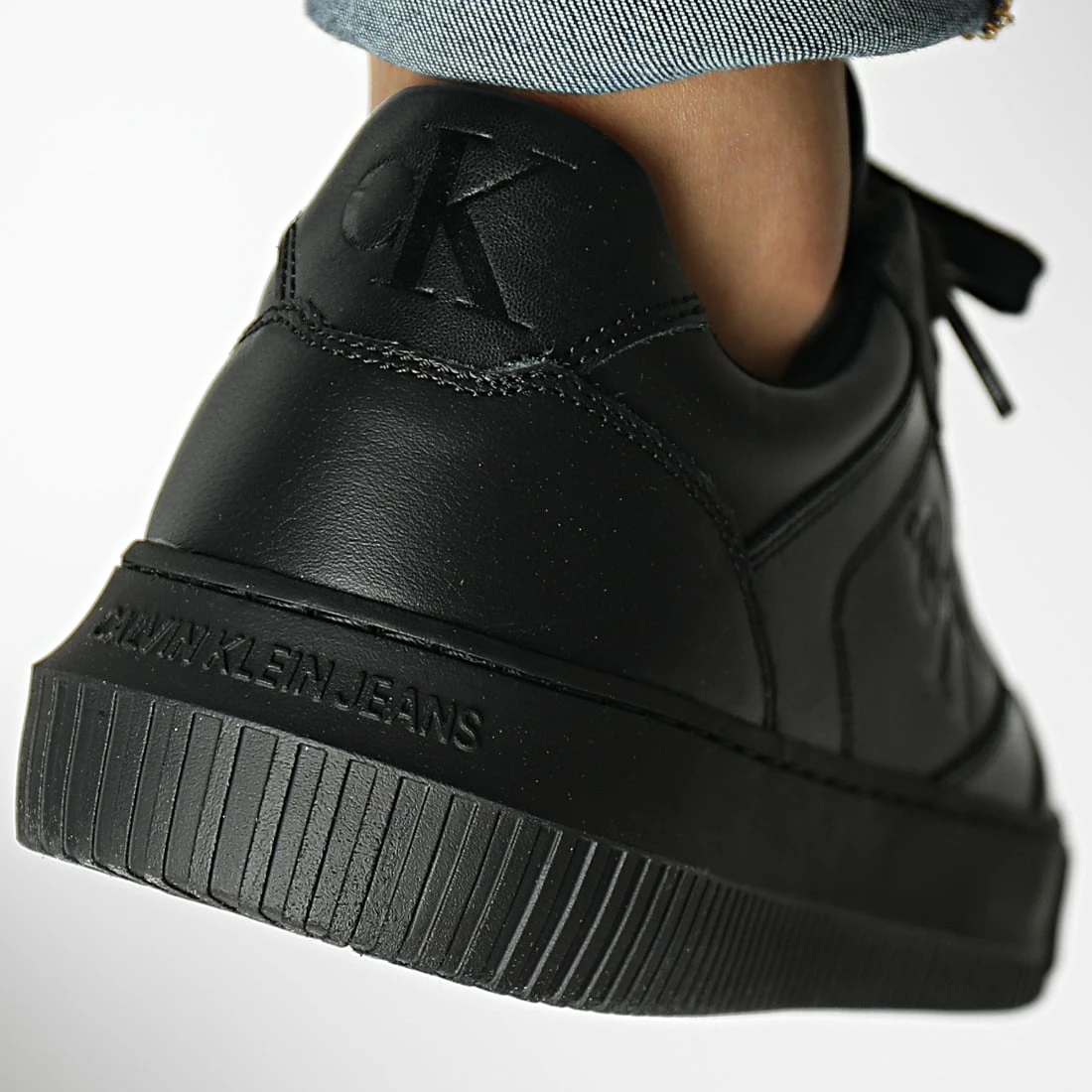 Top 10 💯 Baskets Chunky Cupsole Lace Up Leather 0550 Triple Black de Calvin Klein 🎁 4 Top 10 💯 Baskets Chunky Cupsole Lace Up Leather 0550 Triple Black de Calvin Klein 🎁 – Image 4