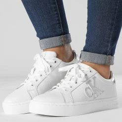 Meilleure affaire ⭐ Baskets Femme Classic Cupsole Lace Up 0775 White Silver de Calvin Klein 🧨