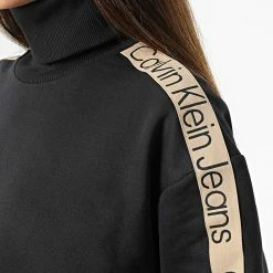 Top 10 👏 Sweat Col Roulé Femme A Bandes Tape 9753 Noir de Calvin Klein 😉 5 Top 10 👏 Sweat Col Roulé Femme A Bandes Tape 9753 Noir de Calvin Klein 😉 -France Calvin Klein Soldes 2024 calvin klein 331573 J20J219753 BEH 20220823T145307 02