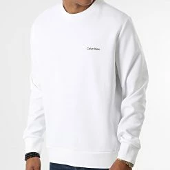 Acheter 🧨 Sweat Crewneck Micro Logo Repreve 9926 Blanc de Calvin Klein 👏 -France Calvin Klein Soldes 2024 calvin klein 331719 K10K109926 YAF 20220811T151159 03