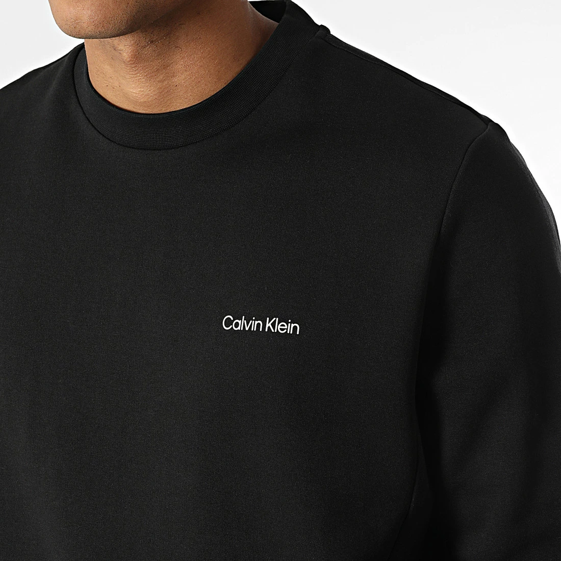 Les meilleures critiques de 🤩 Sweat Crewneck Micro Logo Repreve 9926 Noir de Calvin Klein ✔️ 2 Les meilleures critiques de 🤩 Sweat Crewneck Micro Logo Repreve 9926 Noir de Calvin Klein ✔️ – Image 2