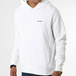 Coupon 😉 Sweat Capuche Micro Logo Repreve 9927 Blanc de Calvin Klein 🧨