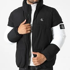 Meilleure affaire 💯 Doudoune 1972 Noir Blanc de Calvin Klein 🌟