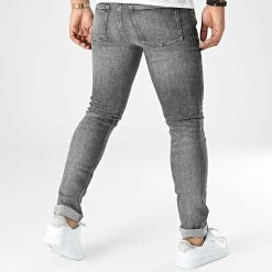 Nouveau ⌛ Jean Skinny 1447 Gris Anthracite de Calvin Klein 🥰 7 Nouveau ⌛ Jean Skinny 1447 Gris Anthracite de Calvin Klein 🥰 -France Calvin Klein Soldes 2024 calvin klein 332137 J30J321447 1BZ 20220822T162056 04