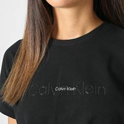 De gros 😀 Tee 👚 Shirt Femme Crop GWKF2K133 Noir de Calvin Klein ⌛ 5 De gros 😀 Tee 👚 Shirt Femme Crop GWKF2K133 Noir de Calvin Klein ⌛ -France Calvin Klein Soldes 2024 calvin klein 332636 GWF2K133 BAE 20220819T140318 02
